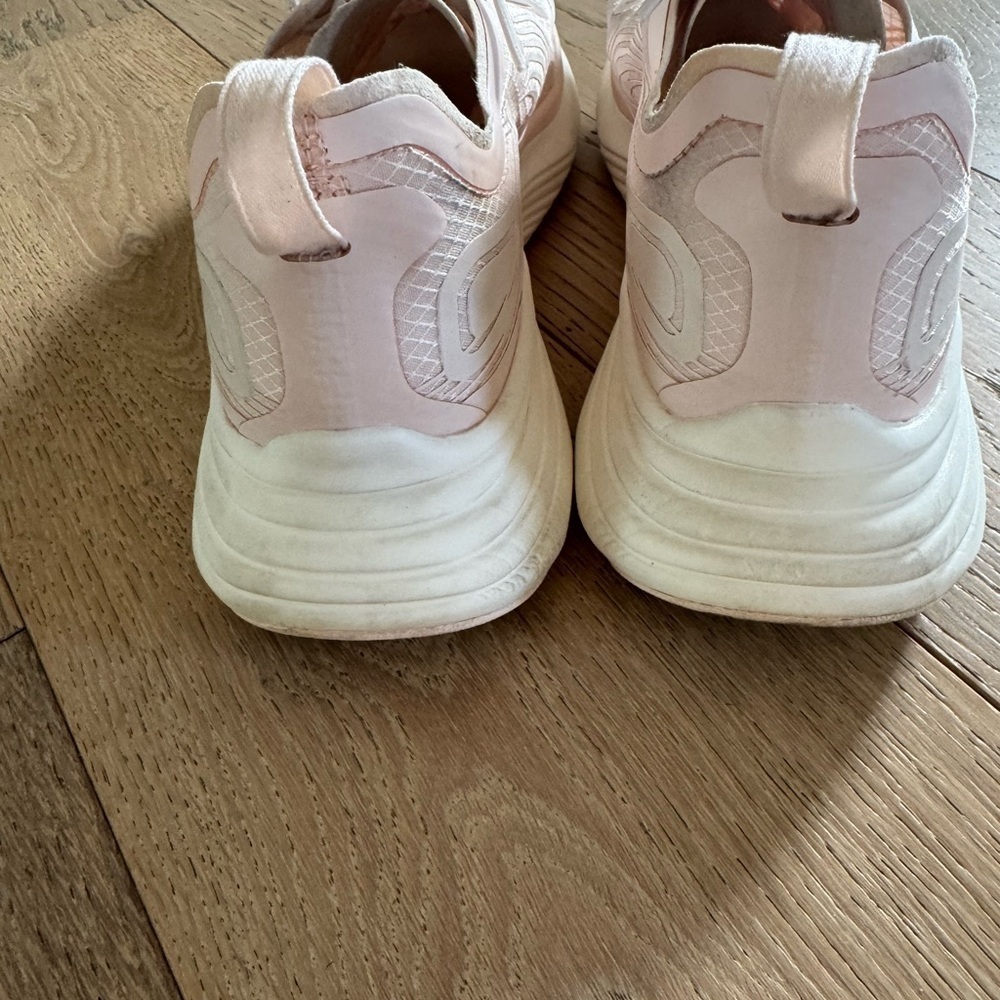 APL Streamline Womens Sneaker Size 7.5 - Picture 2 of 5